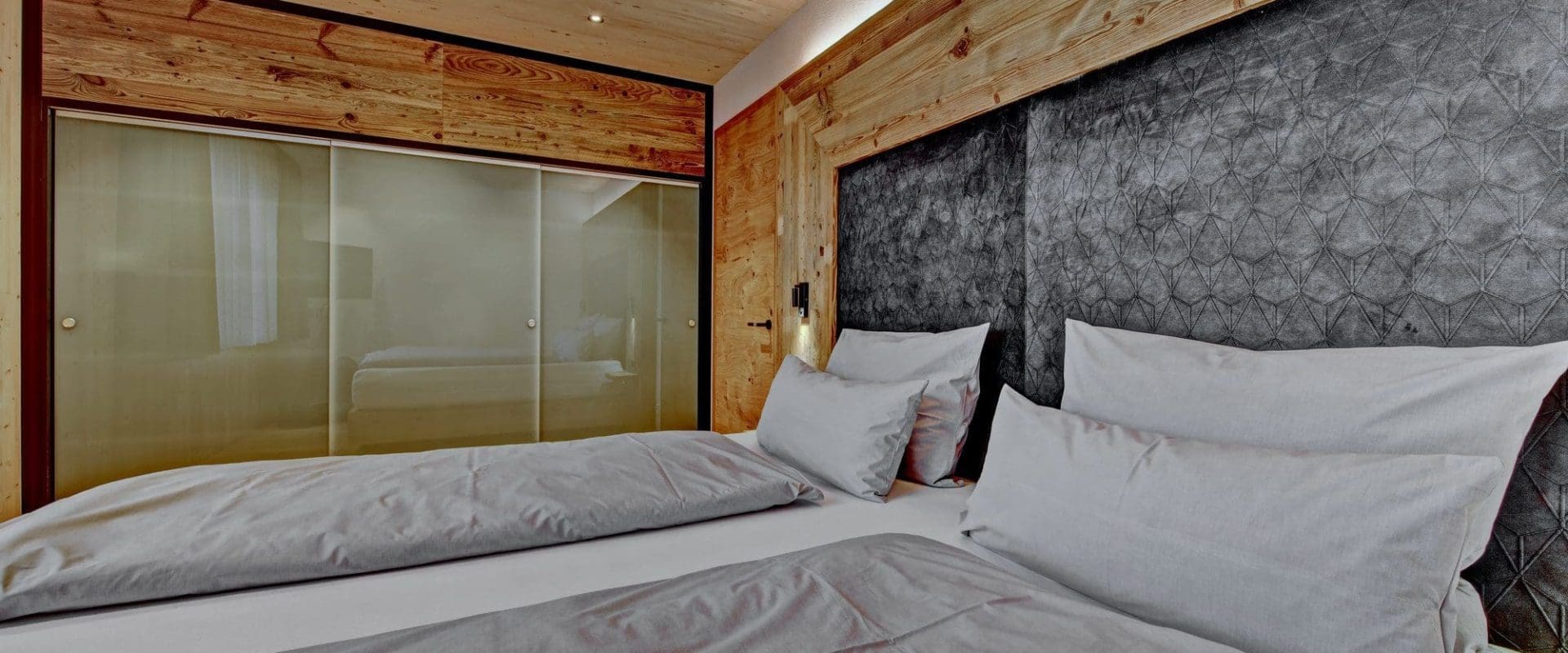 Chalet Rindalphorn Schlafzimmer 1